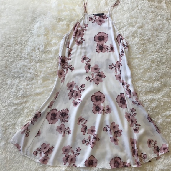 Brandy Melville Dresses & Skirts - Brandy Melville Abigail flowy floral dress